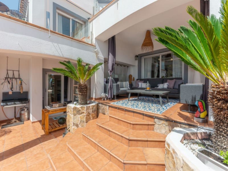 4 Zimmer Villa zu verkaufen in Altea mit Garage - 1.569.000 € (Ref: 9142908)