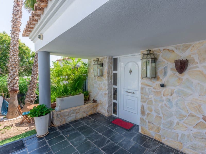 4 Zimmer Villa zu verkaufen in Altea mit Garage - 1.569.000 € (Ref: 9142908)