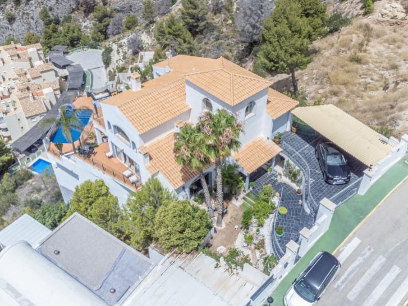 4 Zimmer Villa zu verkaufen in Altea mit Garage - 1.569.000 € (Ref: 9142908)