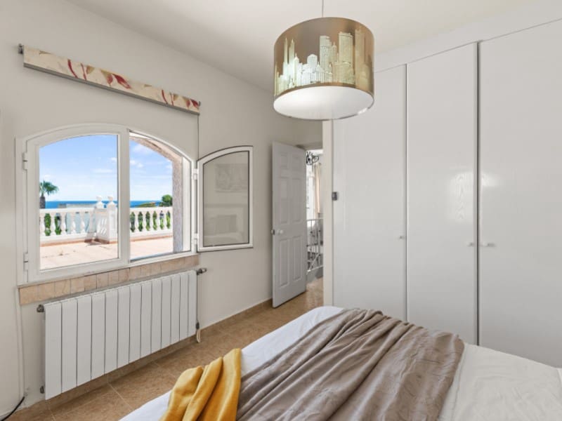 4 chambre Villa/Maison à vendre à El Campello avec garage - 559 000 € (Ref: 9183922)