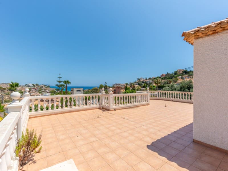 4 chambre Villa/Maison à vendre à El Campello avec garage - 559 000 € (Ref: 9183922)