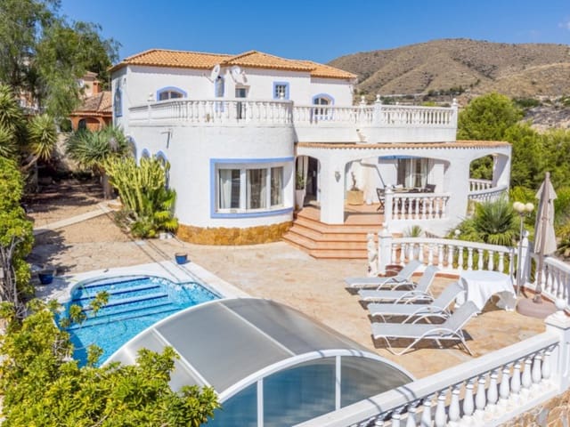 4 sovrum Villa till salu i El Campello med garage - 559 000 € (Ref: 9183922)