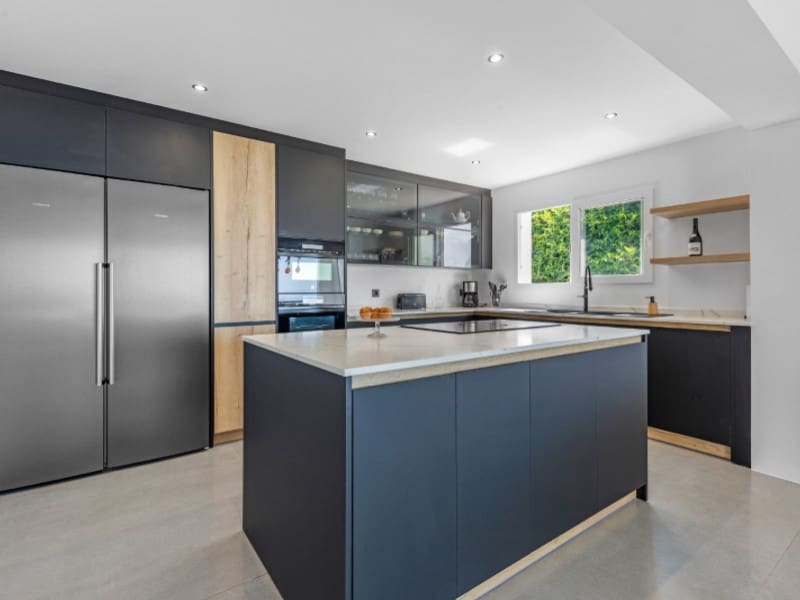 4 bedroom Villa for sale in Altea with garage - € 2,095,000 (Ref: 9239993)