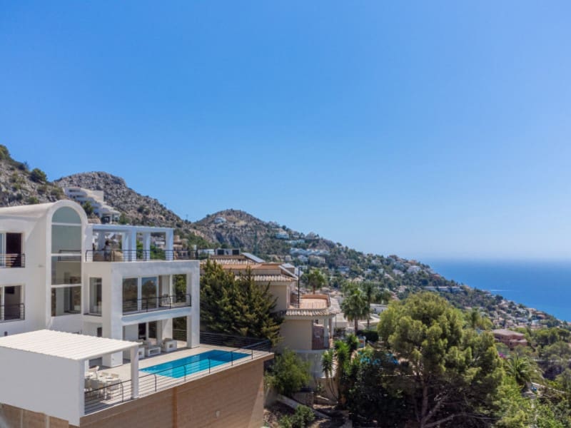 4 bedroom Villa for sale in Altea with garage - € 2,095,000 (Ref: 9239993)