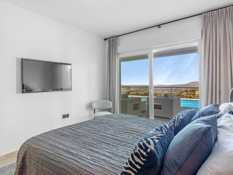 4 bedroom Villa for sale in Altea with garage - € 2,095,000 (Ref: 9239993)