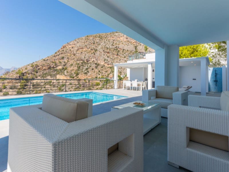 4 bedroom Villa for sale in Altea with garage - € 2,095,000 (Ref: 9239993)