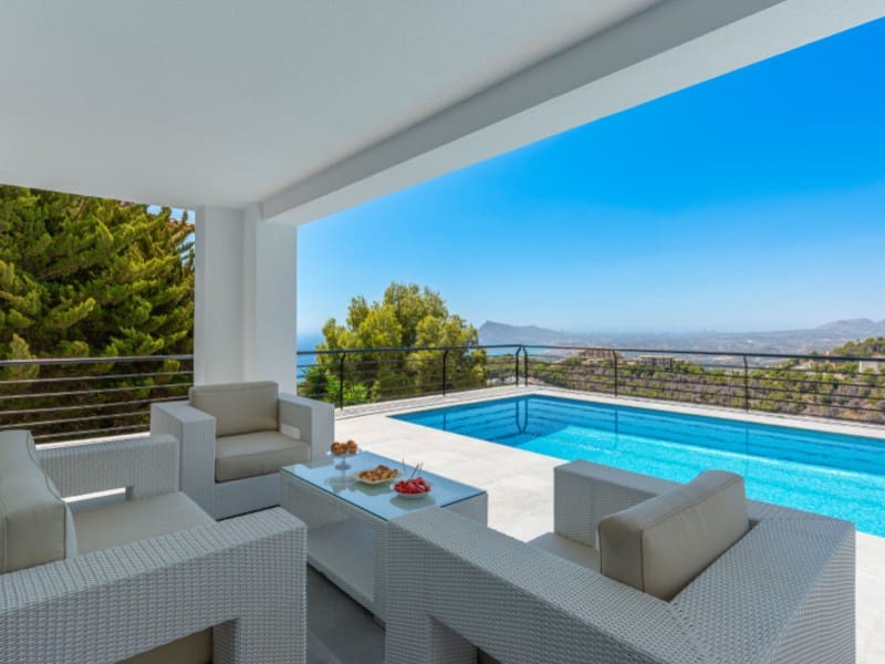 4 bedroom Villa for sale in Altea with garage - € 2,095,000 (Ref: 9239993)
