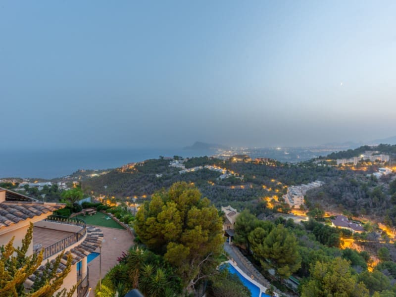 4 bedroom Villa for sale in Altea with garage - € 2,095,000 (Ref: 9239993)