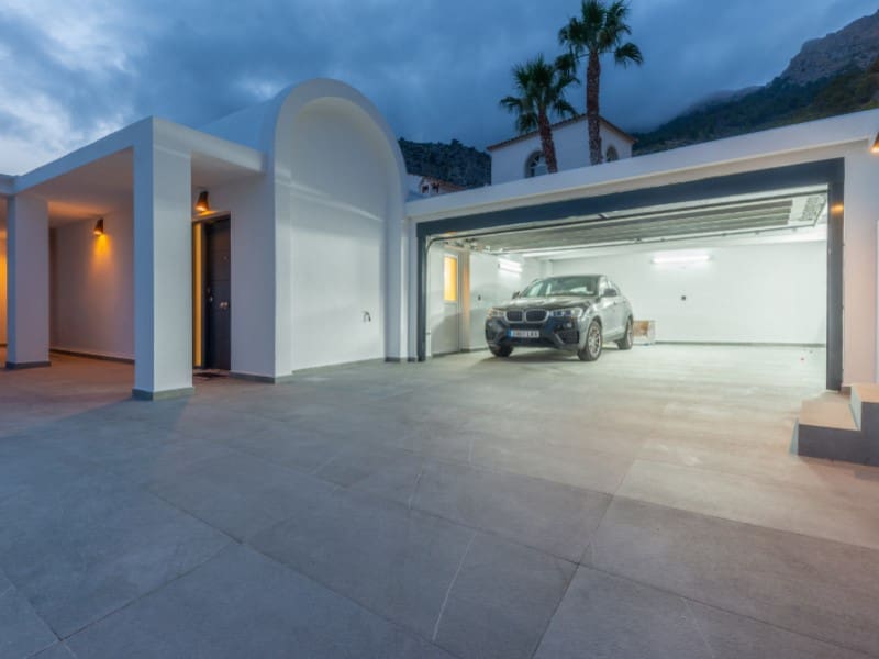 4 bedroom Villa for sale in Altea with garage - € 2,095,000 (Ref: 9239993)
