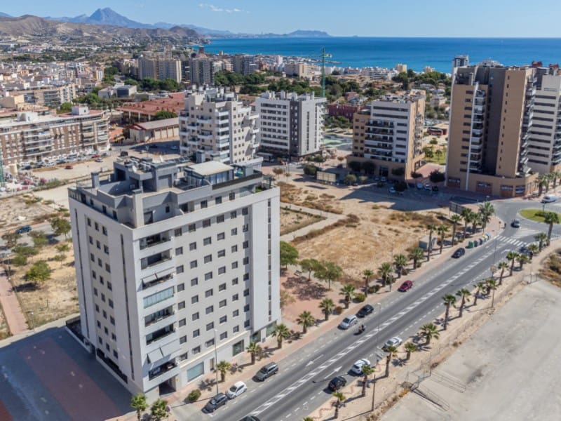 3 soverom Leilighet til salgs i El Campello med garasje - € 595 000 (Ref: 9239995)