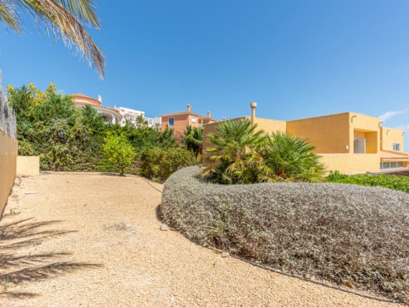 5 bedroom Villa for sale in La Villajoyosa / Vila Joiosa with garage - € 1,950,000 (Ref: 9255572)