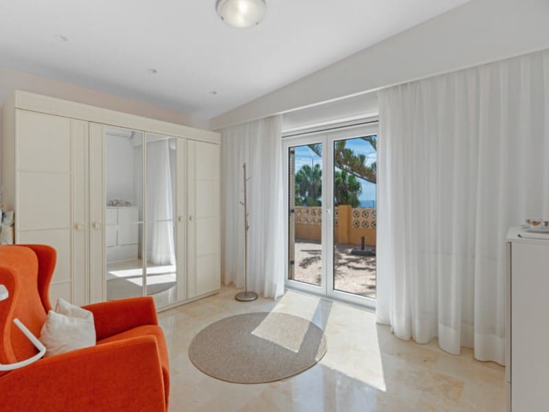 5 bedroom Villa for sale in La Villajoyosa / Vila Joiosa with garage - € 1,950,000 (Ref: 9255572)