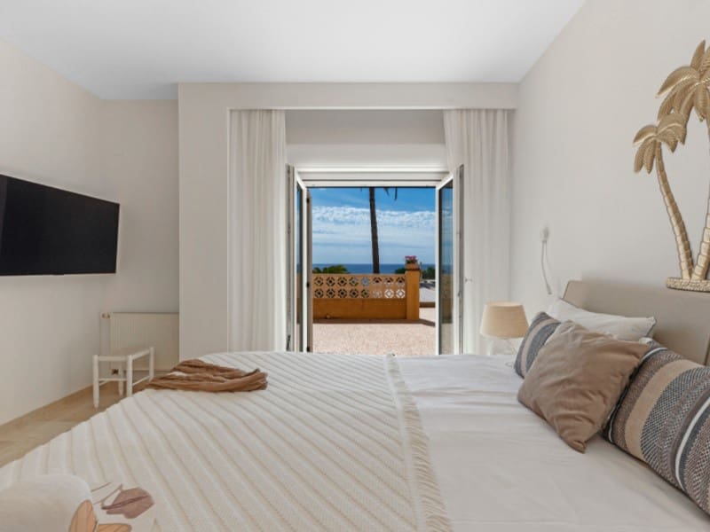 5 bedroom Villa for sale in La Villajoyosa / Vila Joiosa with garage - € 1,950,000 (Ref: 9255572)