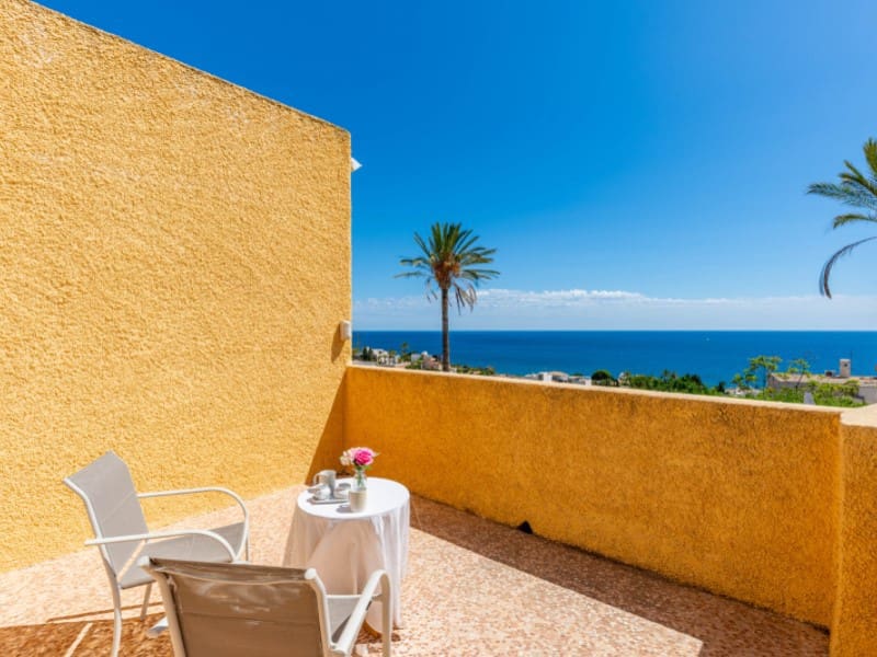 5 bedroom Villa for sale in La Villajoyosa / Vila Joiosa with garage - € 1,950,000 (Ref: 9255572)