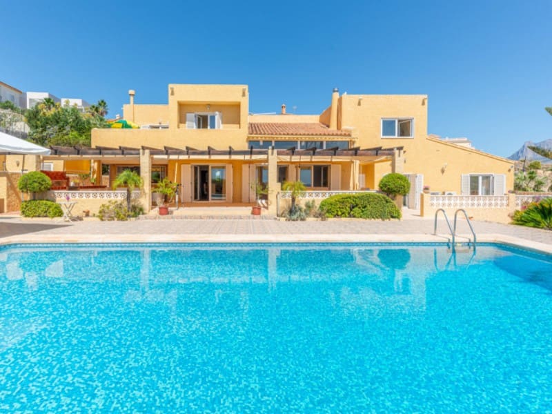 5 bedroom Villa for sale in La Villajoyosa / Vila Joiosa with garage - € 1,950,000 (Ref: 9255572)