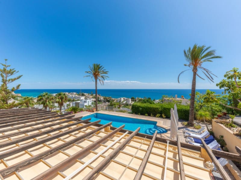 5 bedroom Villa for sale in La Villajoyosa / Vila Joiosa with garage - € 1,950,000 (Ref: 9255572)