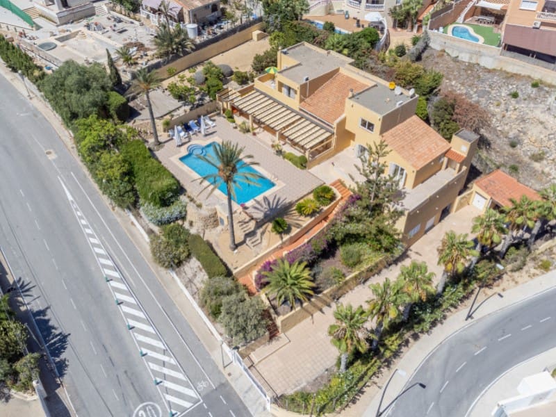 5 bedroom Villa for sale in La Villajoyosa / Vila Joiosa with garage - € 1,950,000 (Ref: 9255572)