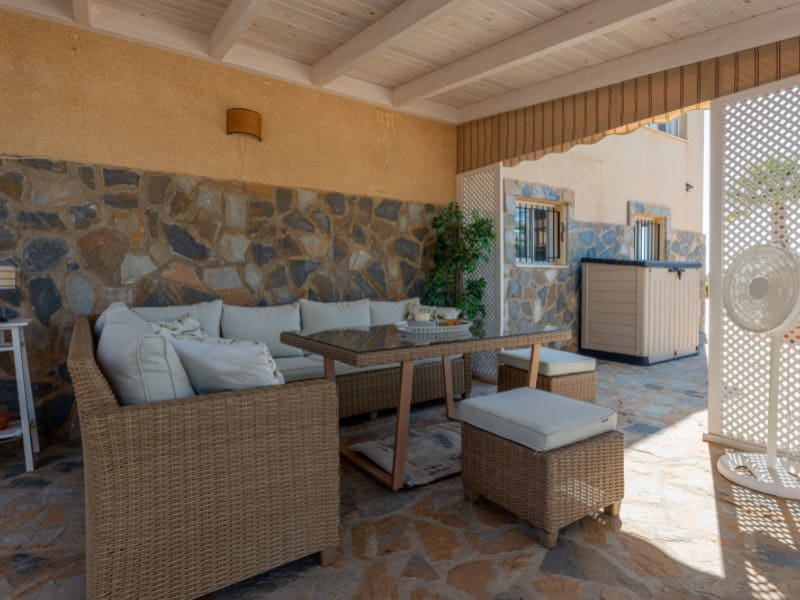 4 soverom Villa til salgs i Busot med svømmebasseng garasje - € 520 000 (Ref: 9282441)