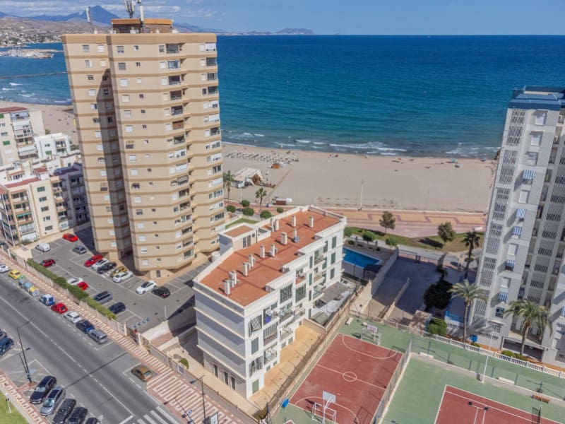 2 soverom Leilighet til salgs i El Campello med garasje - € 350 000 (Ref: 9287569)