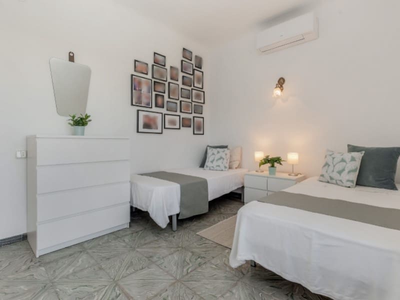 5 bedroom Villa for sale in San Juan de Alicante / Sant Joan d'Alacant with pool - € 745,000 (Ref: 9308565)