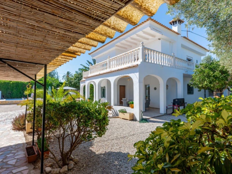 5 bedroom Villa for sale in San Juan de Alicante / Sant Joan d'Alacant with pool - € 745,000 (Ref: 9308565)