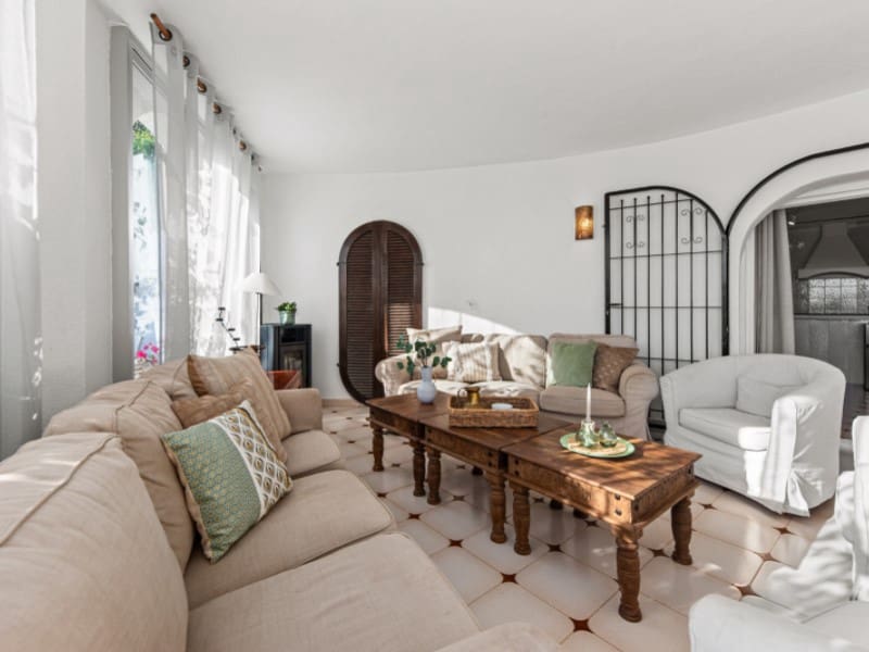 8 chambre Villa/Maison à vendre à El Campello avec piscine garage - 700 000 € (Ref: 9375360)