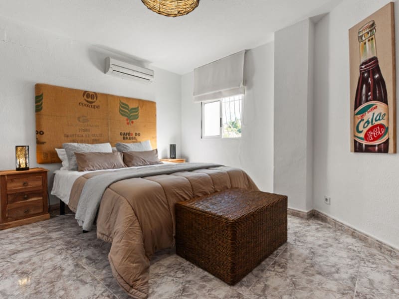 8 chambre Villa/Maison à vendre à El Campello avec piscine garage - 700 000 € (Ref: 9375360)