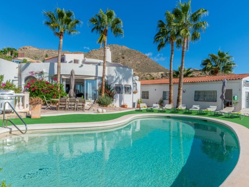 8 chambre Villa/Maison à vendre à El Campello avec piscine garage - 700 000 € (Ref: 9375360)