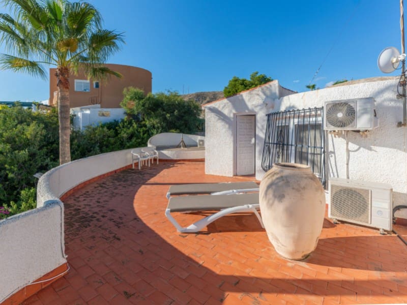 8 chambre Villa/Maison à vendre à El Campello avec piscine garage - 700 000 € (Ref: 9375360)