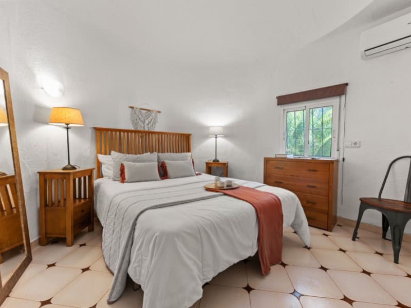 8 chambre Villa/Maison à vendre à El Campello avec piscine garage - 700 000 € (Ref: 9375360)