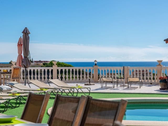 8 soveværelse Villa til salg i Coveta Fuma, El Campello med swimmingpool garage - € 700.000 (Ref: 9375360)