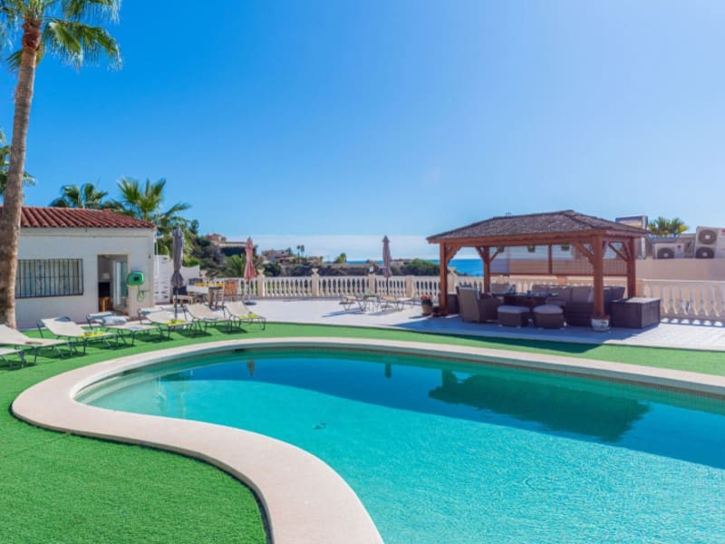 8 chambre Villa/Maison à vendre à El Campello avec piscine garage - 700 000 € (Ref: 9375360)