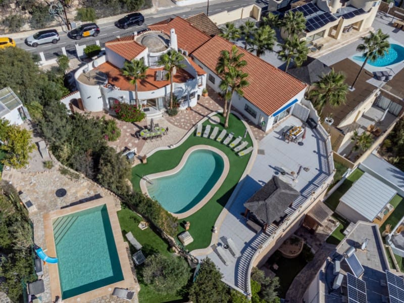 8 chambre Villa/Maison à vendre à El Campello avec piscine garage - 700 000 € (Ref: 9375360)