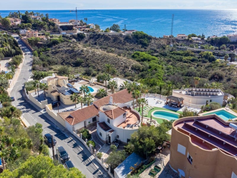 8 chambre Villa/Maison à vendre à El Campello avec piscine garage - 700 000 € (Ref: 9375360)