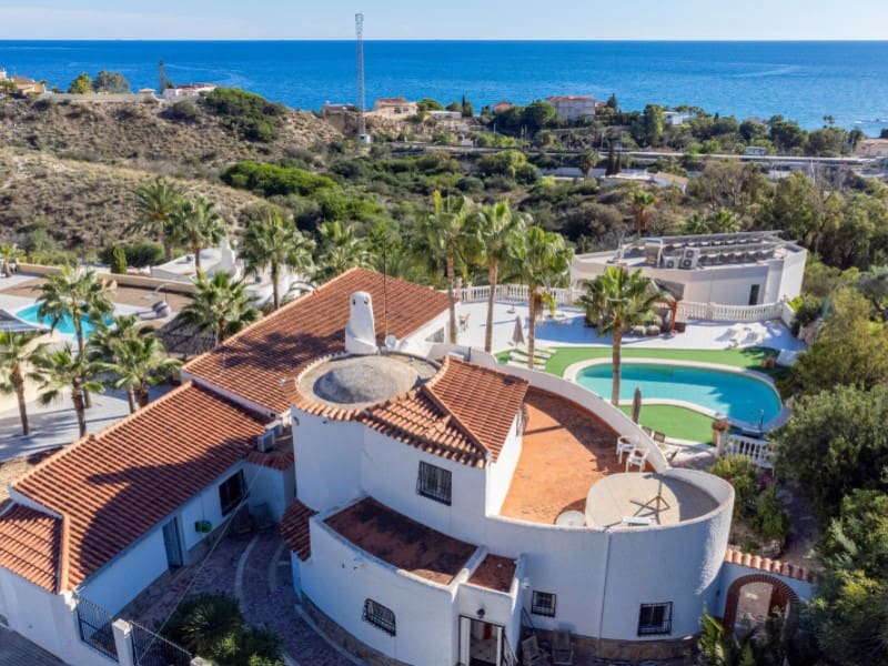 8 chambre Villa/Maison à vendre à El Campello avec piscine garage - 700 000 € (Ref: 9375360)