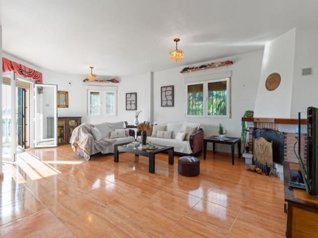 5 soverom Villa til salgs i Monnegre, Alicante by med svømmebasseng garasje - € 399 000 (Ref: 9383268)