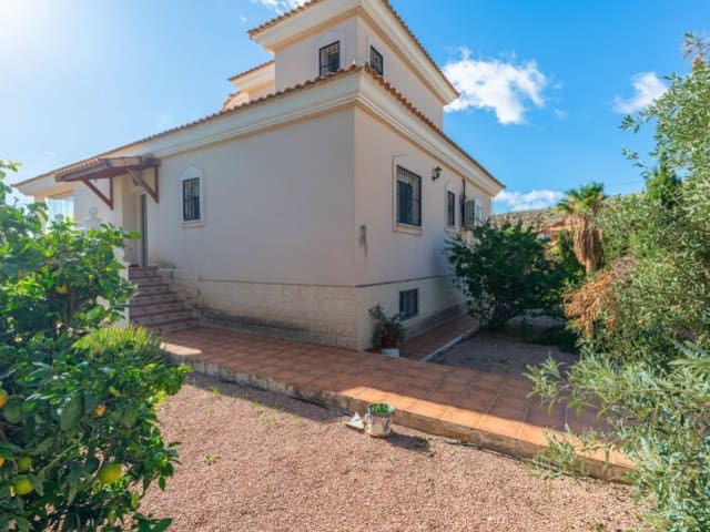 5 soverom Villa til salgs i Monnegre, Alicante by med svømmebasseng garasje - € 399 000 (Ref: 9383268)