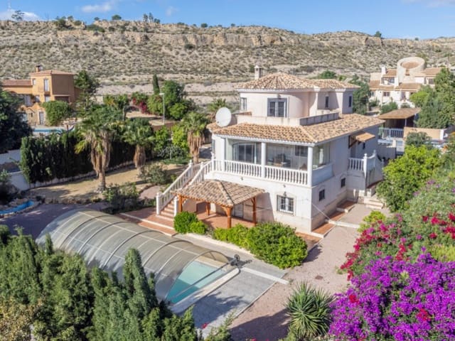 5 soverom Villa til salgs i Monnegre, Alicante by med svømmebasseng garasje - € 399 000 (Ref: 9383268)