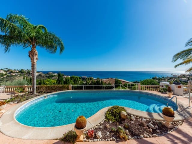 3 soveværelse Villa til salg i Coveta Fuma, El Campello - € 910.000 (Ref: 9388280)