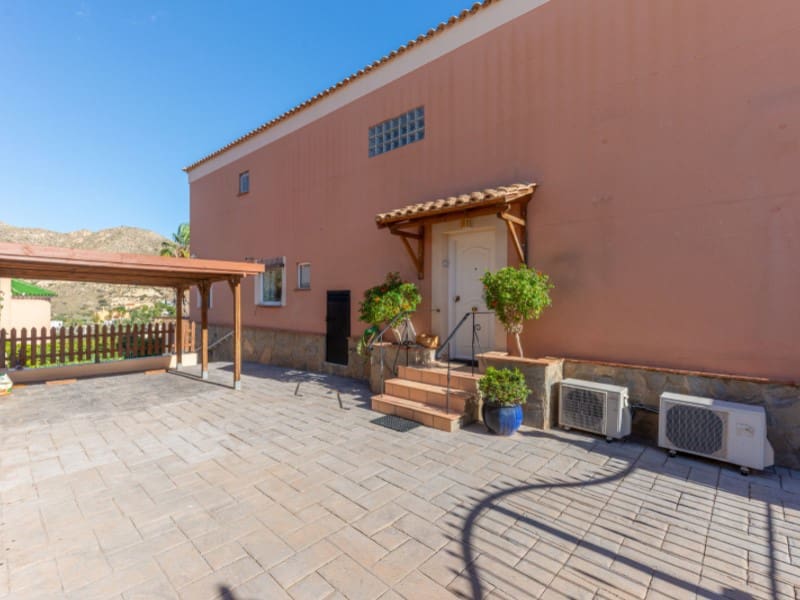 3 slaapkamer Villa te koop in El Campello - € 910.000 (Ref: 9388280)