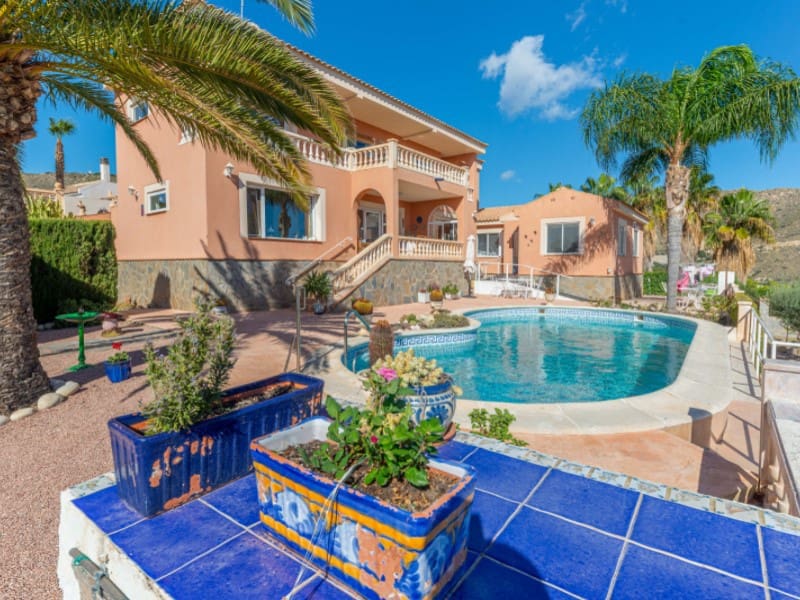 3 slaapkamer Villa te koop in El Campello - € 910.000 (Ref: 9388280)
