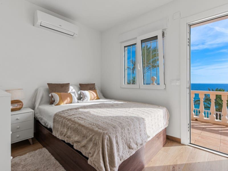 3 sypialnia Willa na sprzedaż w El Campello z basenem - 1 500 000 € (Ref: 9414328)