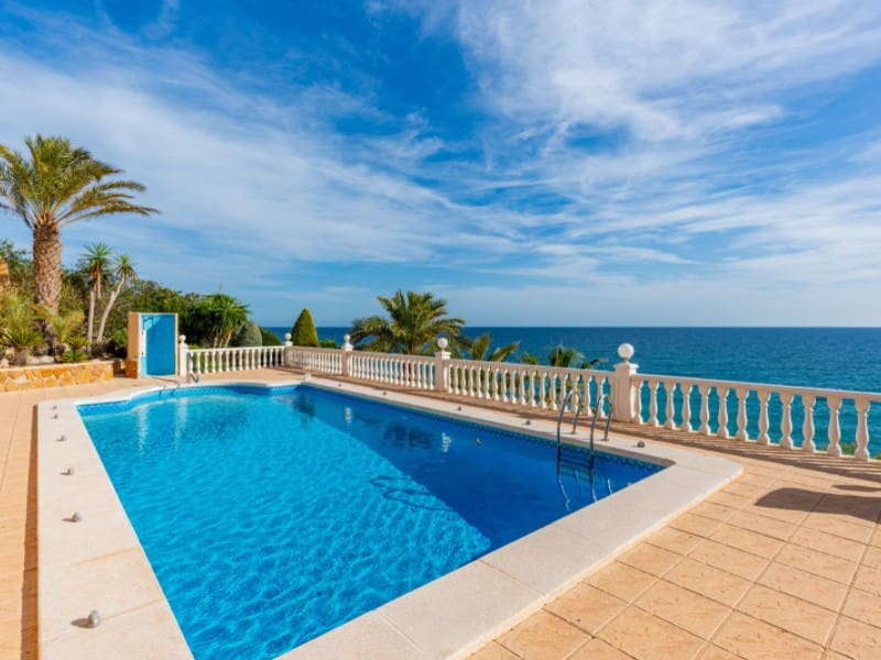 3 sypialnia Willa na sprzedaż w El Campello z basenem - 1 500 000 € (Ref: 9414328)
