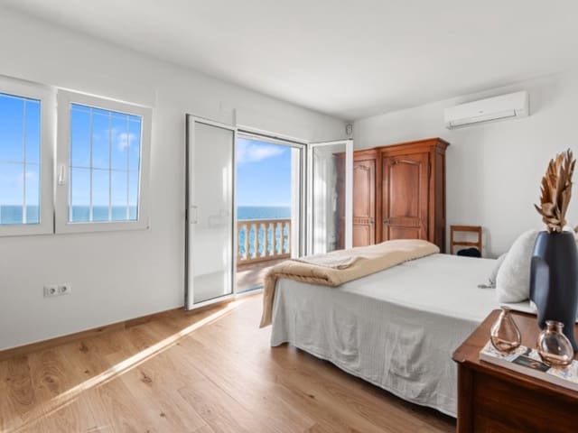 3 Zimmer Villa zu verkaufen in Venta Lanuza, El Campello mit Pool Garage - 1.500.000 € (Ref: 9414328)