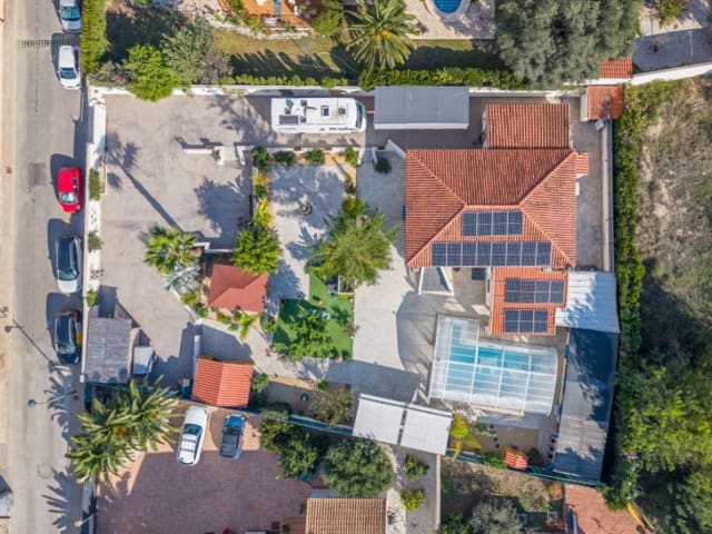 4 soveværelse Villa til salg i Bonalba, Busot med swimmingpool - € 550.000 (Ref: 9417597)