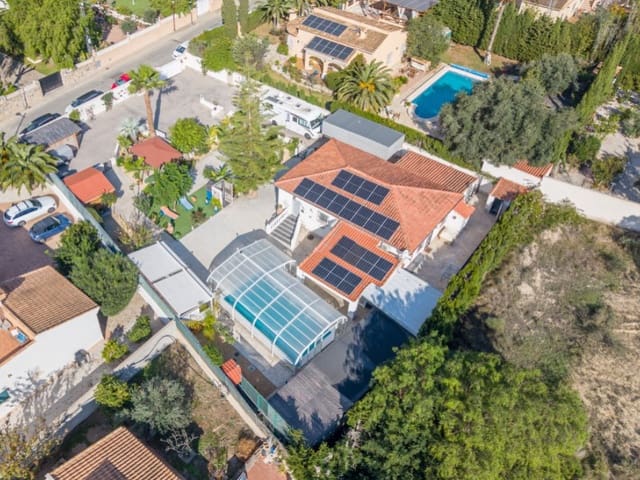 4 soveværelse Villa til salg i Bonalba, Busot med swimmingpool - € 550.000 (Ref: 9417597)