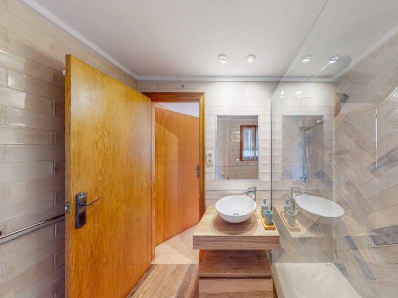 3 bedroom Apartment for sale in El Campello - € 395,000 (Ref: 9437146)