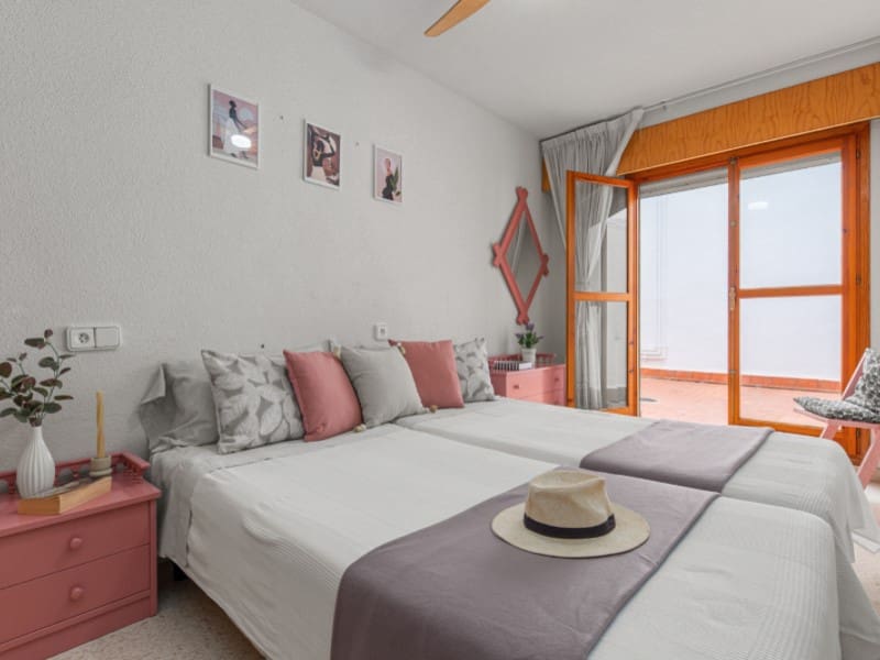 3 bedroom Apartment for sale in El Campello - € 395,000 (Ref: 9437146)