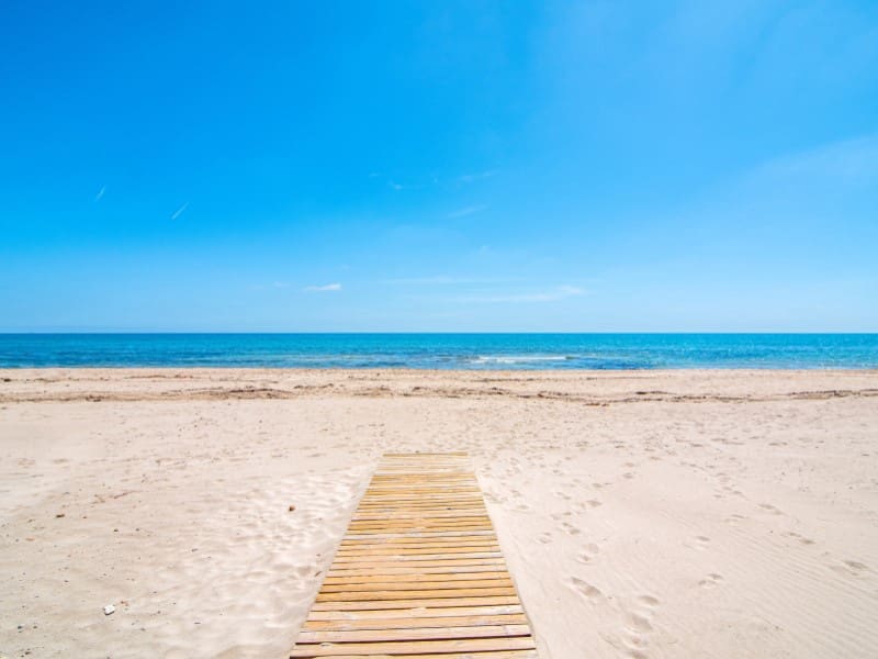 3 bedroom Apartment for sale in El Campello - € 395,000 (Ref: 9437146)