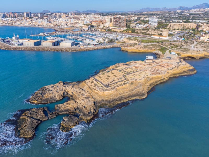 3 bedroom Apartment for sale in El Campello - € 395,000 (Ref: 9437146)